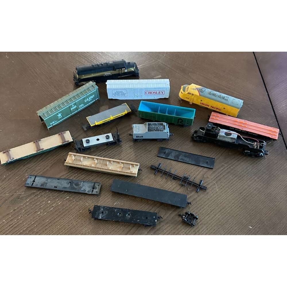 Mixed Lot Various Scale Model Trains Parts & Pieces UNTESTED